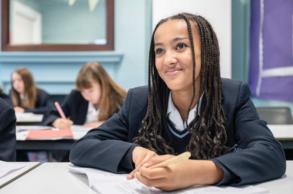 Students learning and collaborating at North Bridge House Canonbury Senior School and Sixth Form.